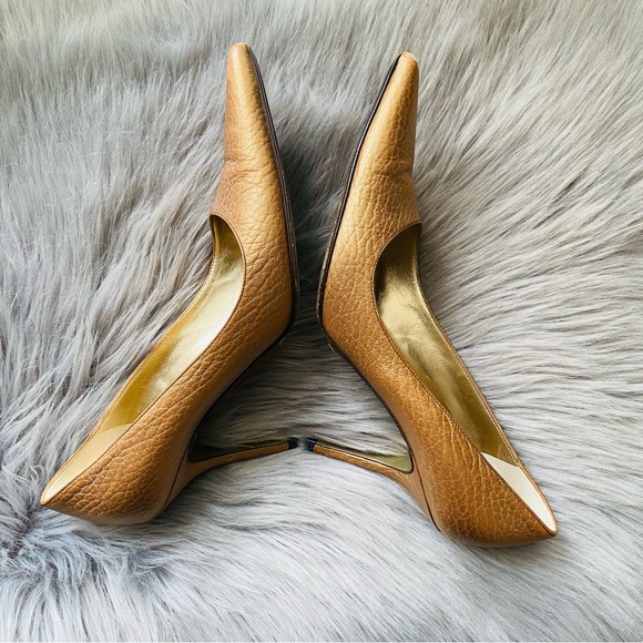 Gold Dolce & Gabbana Textured Pumps - Picture 6 of 9